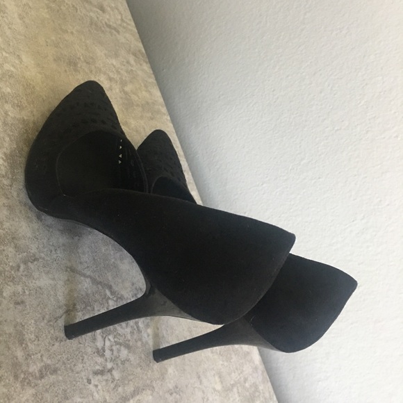 Black heels - Picture 5 of 5